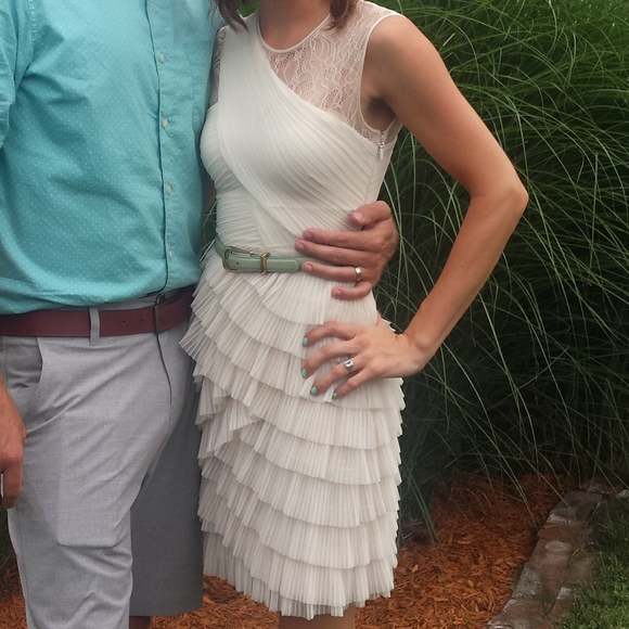 BCBG MAXAZRIA cream dress - Picture 4 of 4